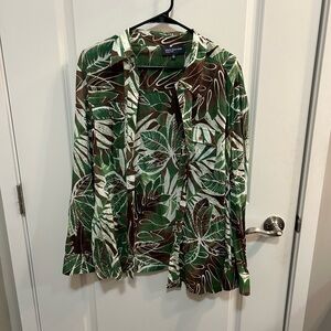 Jones New York Signature Size XL Green Tropical Leaf Hawaiian Button Down Blouse